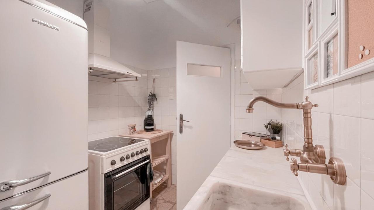 Boho Chic 2Br Apartment In The Center Of Atene Esterno foto