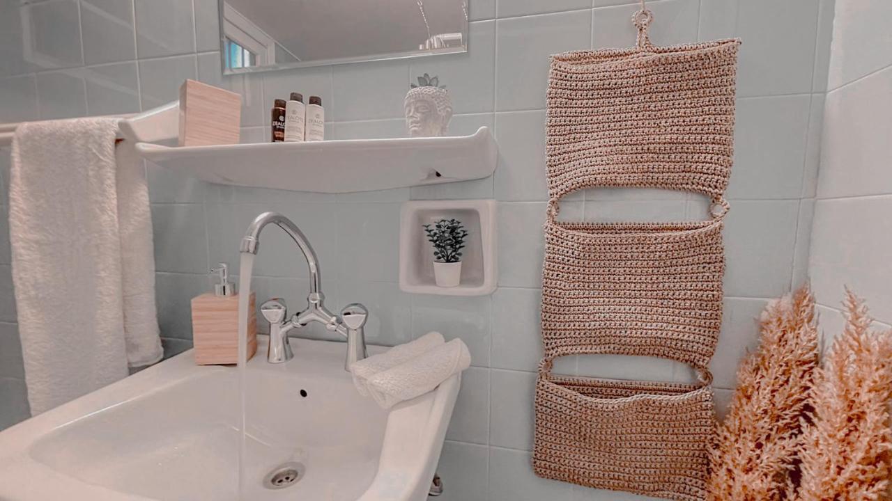 Boho Chic 2Br Apartment In The Center Of Atene Esterno foto