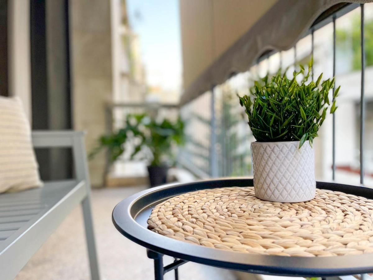 Boho Chic 2Br Apartment In The Center Of Atene Esterno foto